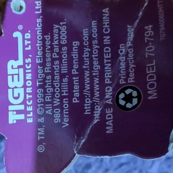 Vintage Reindeer Santa Hat Furby Tiger Toys 1999 Non Working - Picture 8 of 9